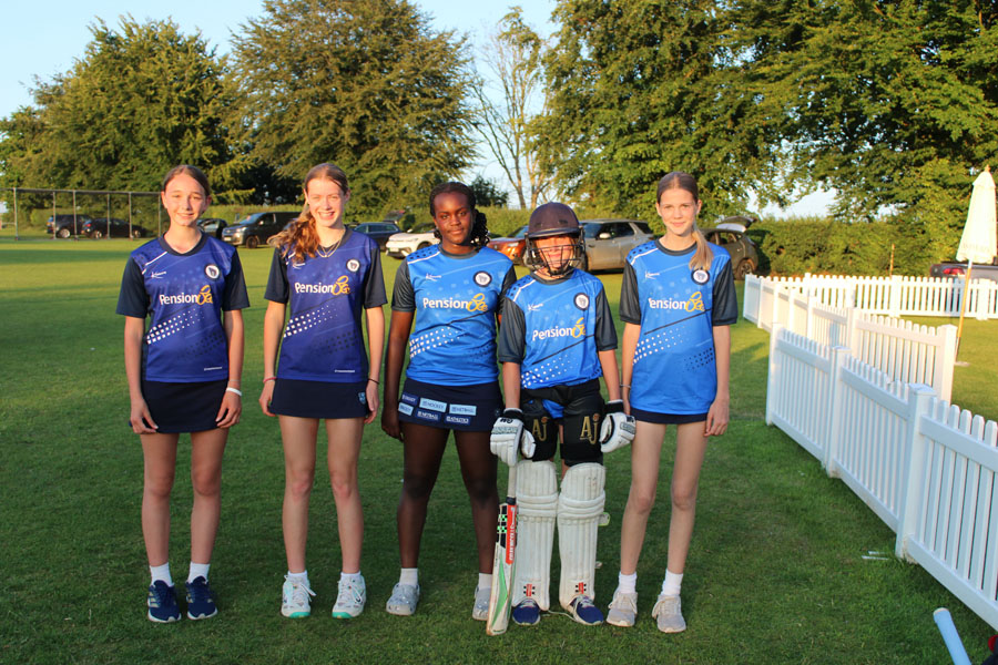 St Mary’s Pupils Take to the Pitch for Avebury Cricket Club U16s