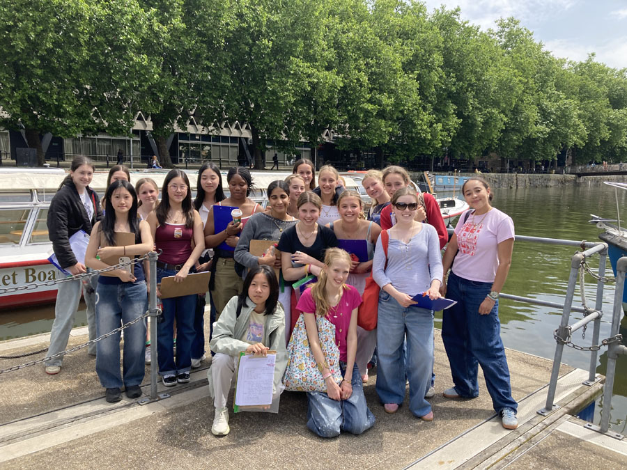 Exploring Bristol: LV GCSE Geography Students Dive into Human Fieldwork